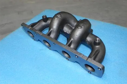 What is the exhaust manifold?